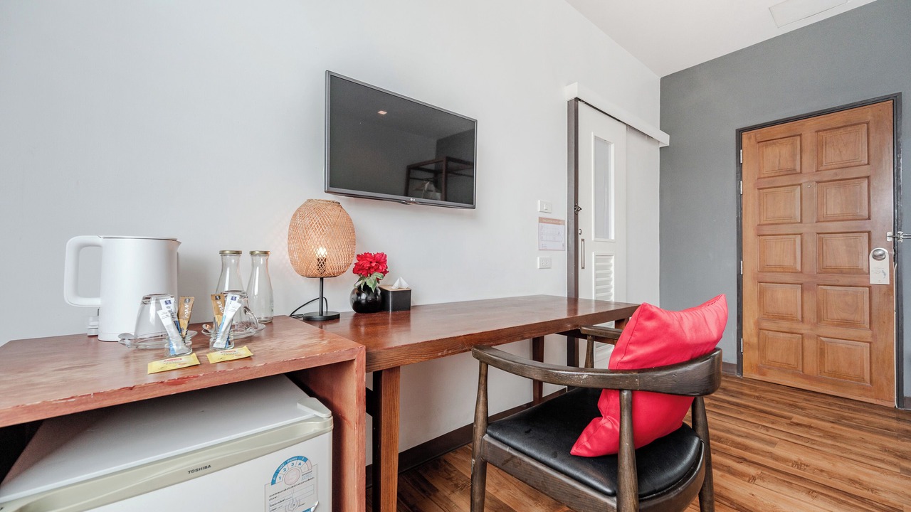 Photo of Bedroom in Khlong Toei Nuea