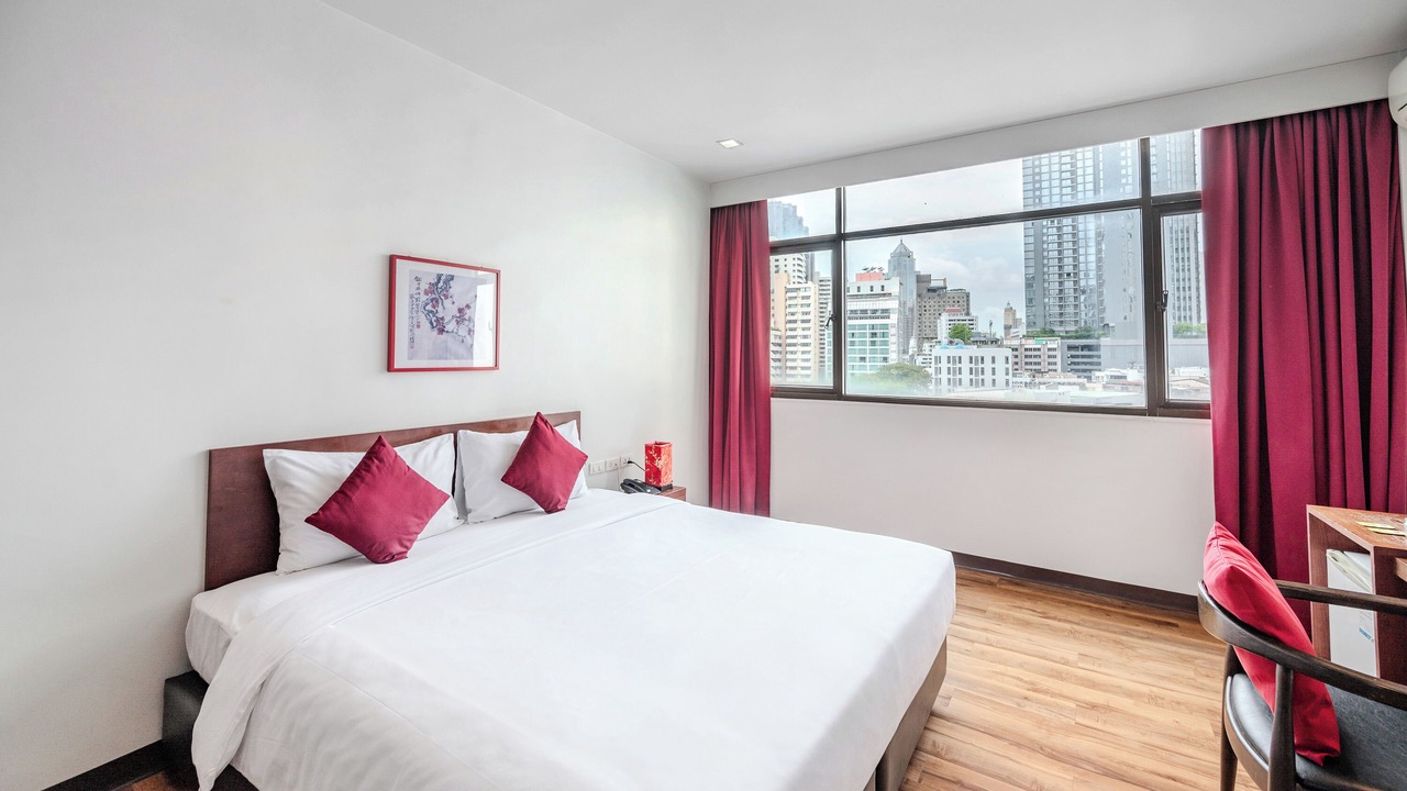Photo of Bedroom in Khlong Toei Nuea