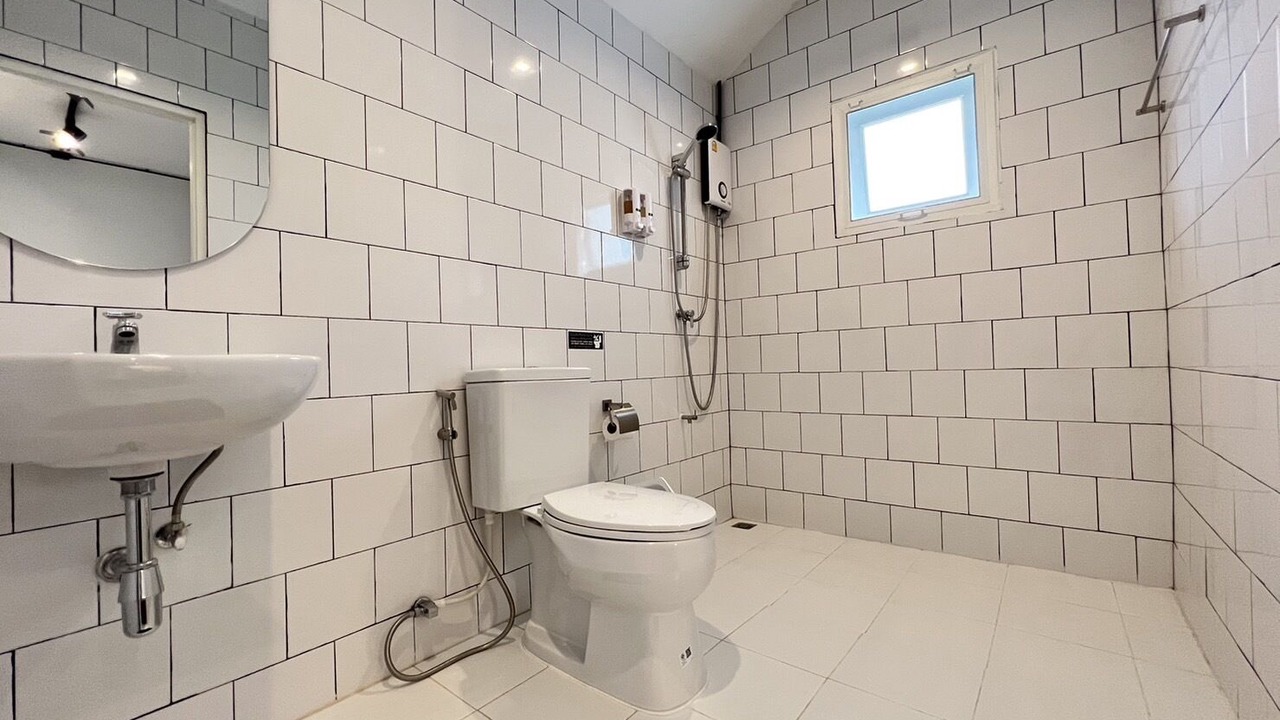 Photo of Bathroom in Old City