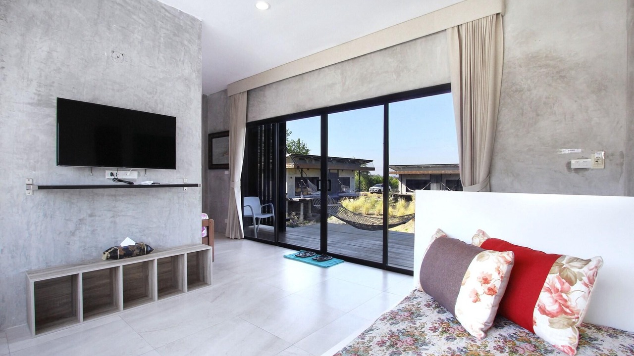Photo of Bedroom in Khanong Phra