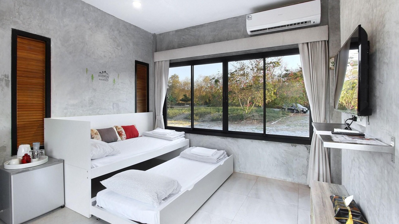 Photo of Bedroom in Khanong Phra