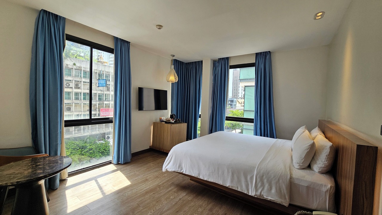Photo of Bedroom in Khlong Toei Nuea