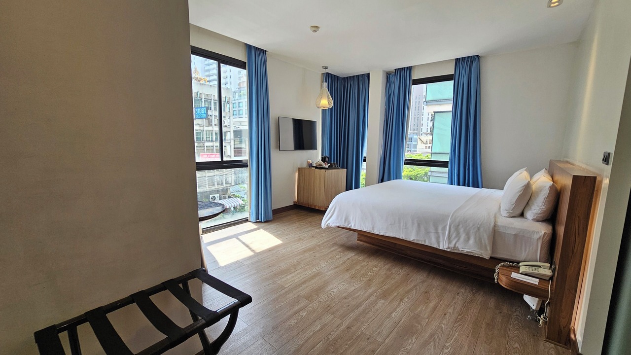 Photo of Bedroom in Khlong Toei Nuea