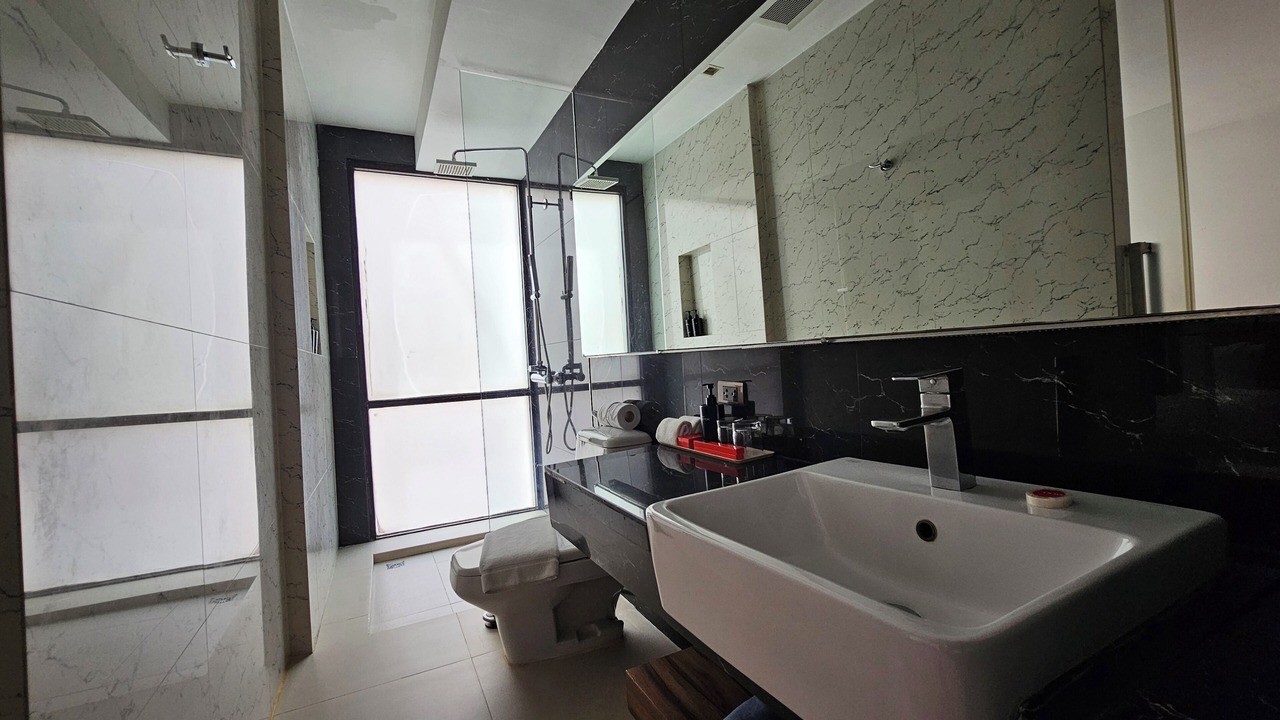 Photo of Bathroom in Khlong Toei Nuea