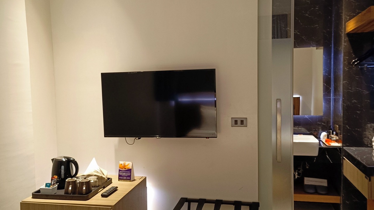 Photo of Bedroom in Khlong Toei Nuea