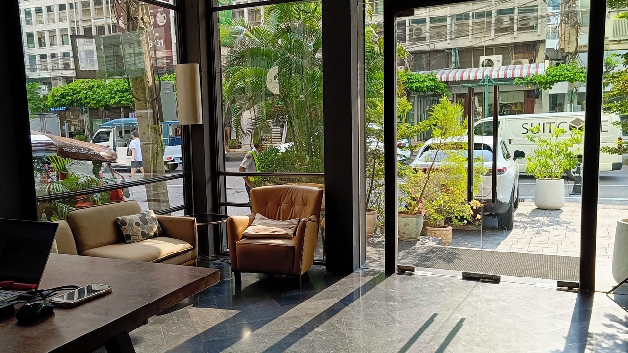 Photo of Others in Khlong Toei Nuea
