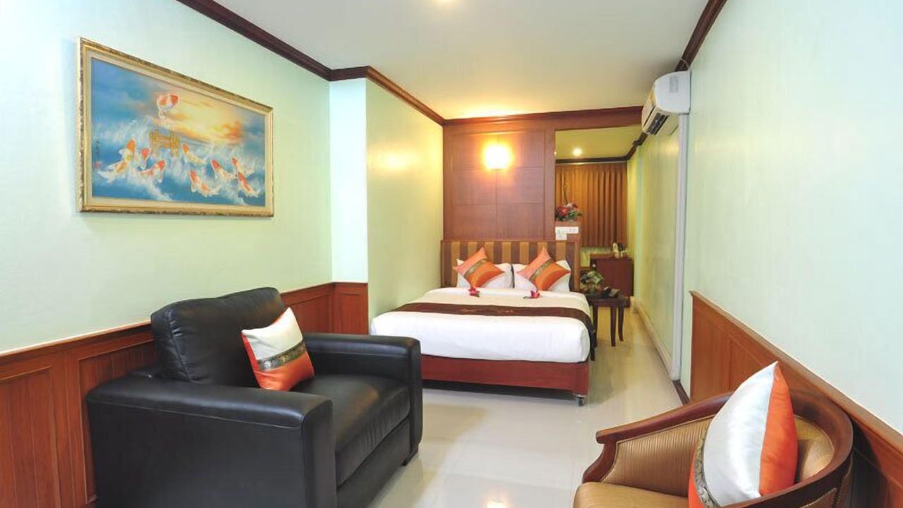 Photo of Bedroom in Khlong Toei Nuea