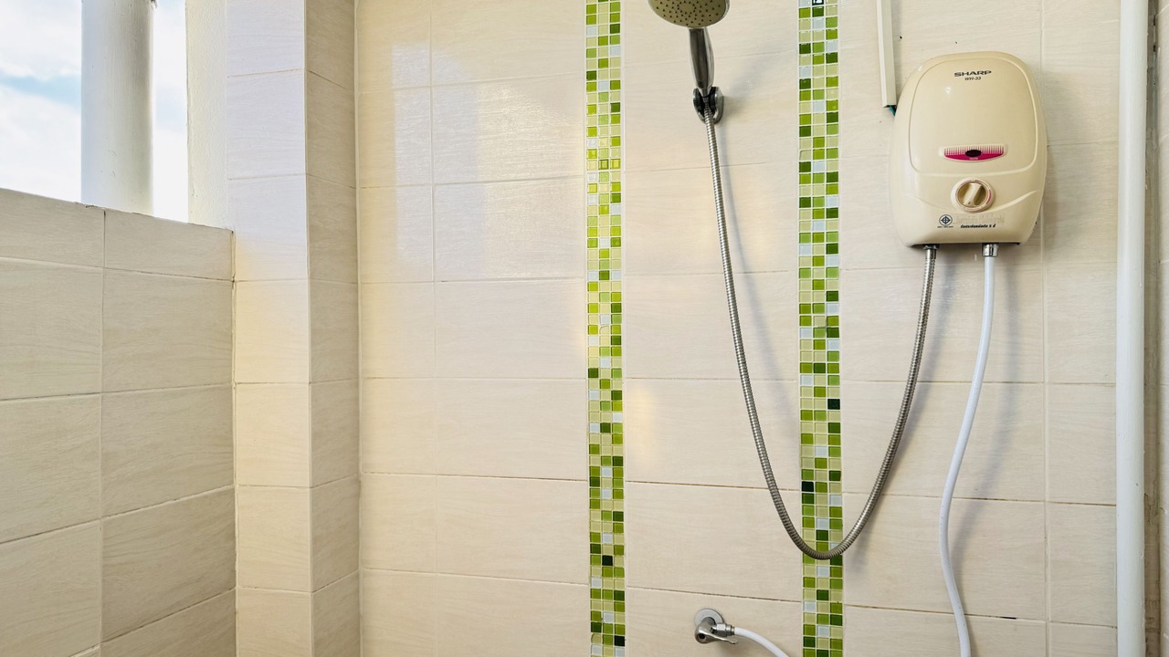 Photo of Bathroom in Old City