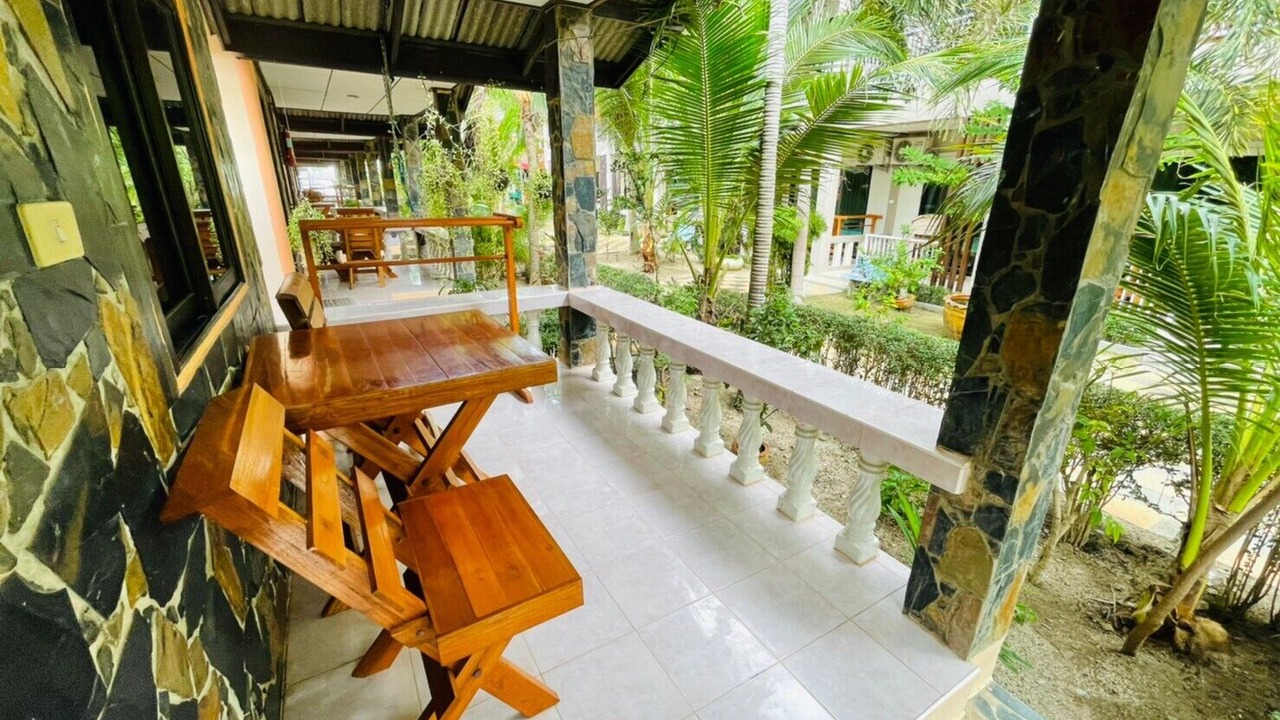 Photo of Bedroom in Haad Rin