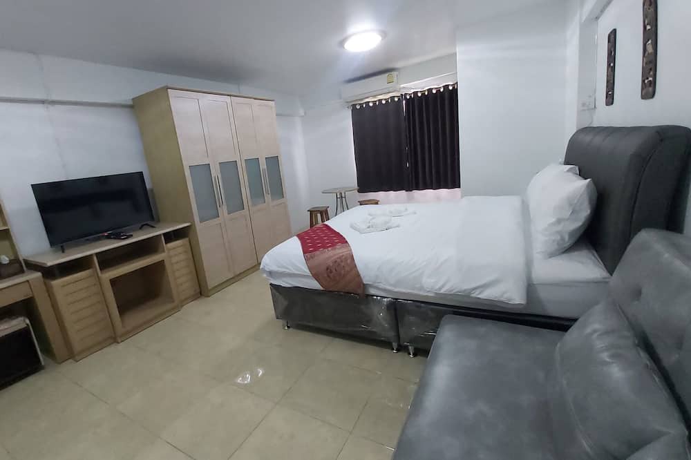 Photo of Bedroom in Huai Khwang