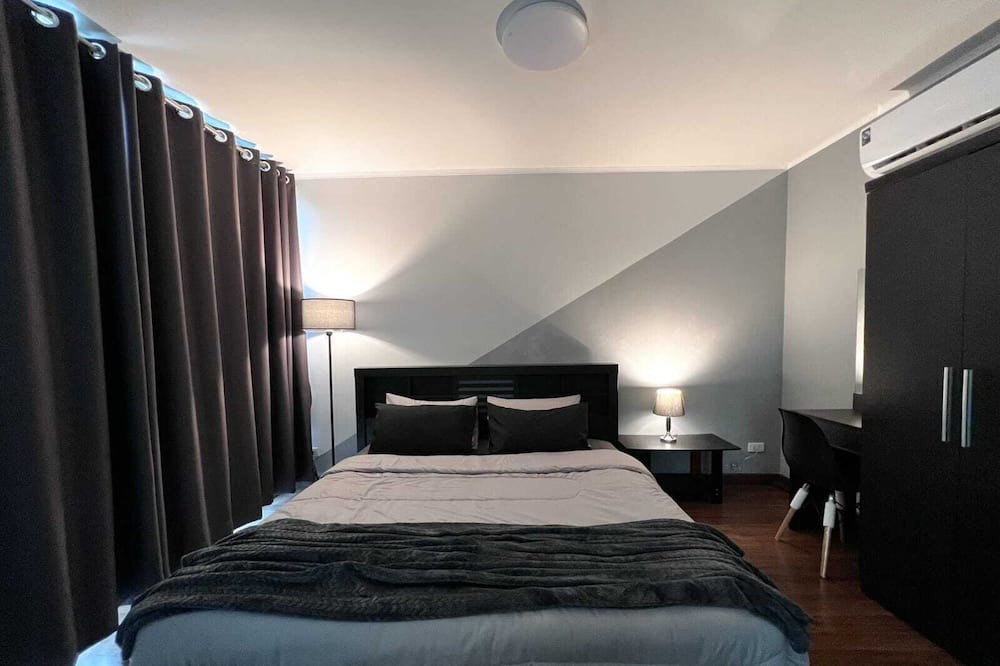 Photo of Bedroom in Talat Nuea