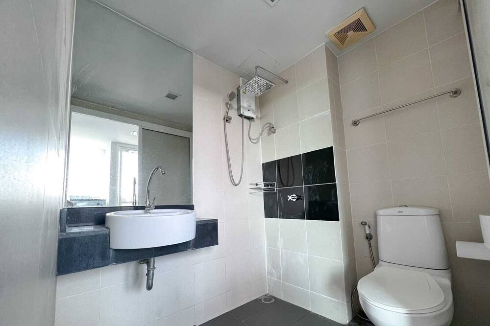 Photo of Bathroom in Talat Nuea