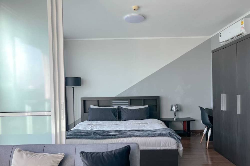 Photo of Bedroom in Talat Nuea