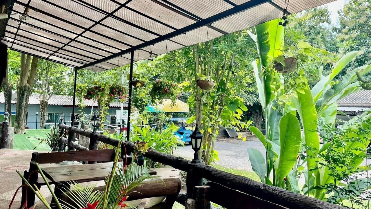 Photo of Others in Bo Phloi