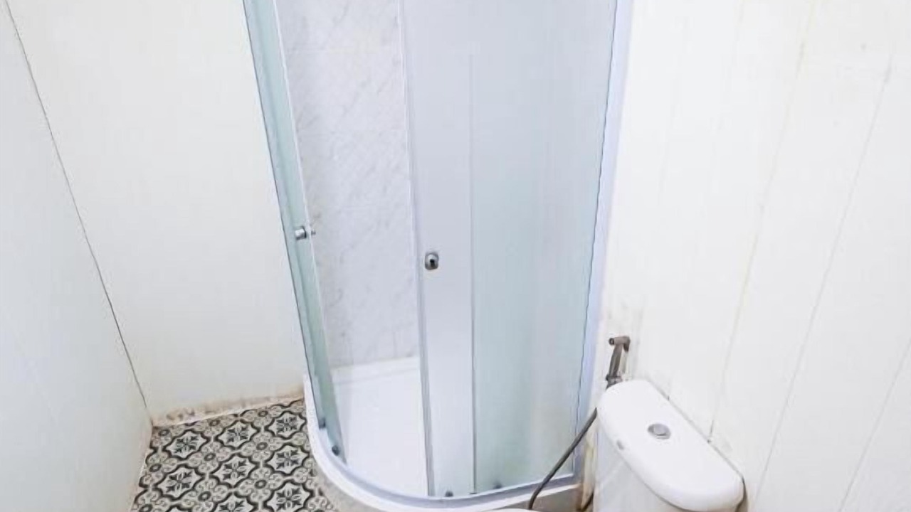 Photo of Bathroom in Wat Bowon Niwet