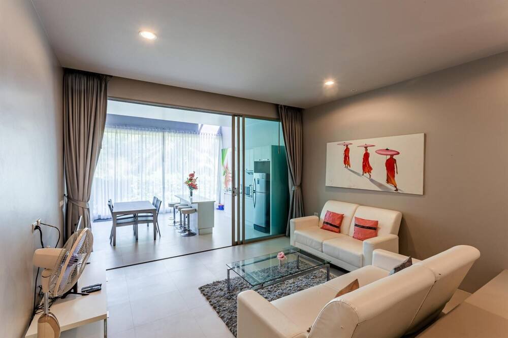 Photo of Livingroom in Karon