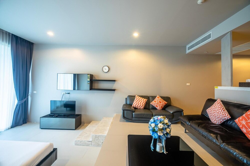Photo of Livingroom in Karon
