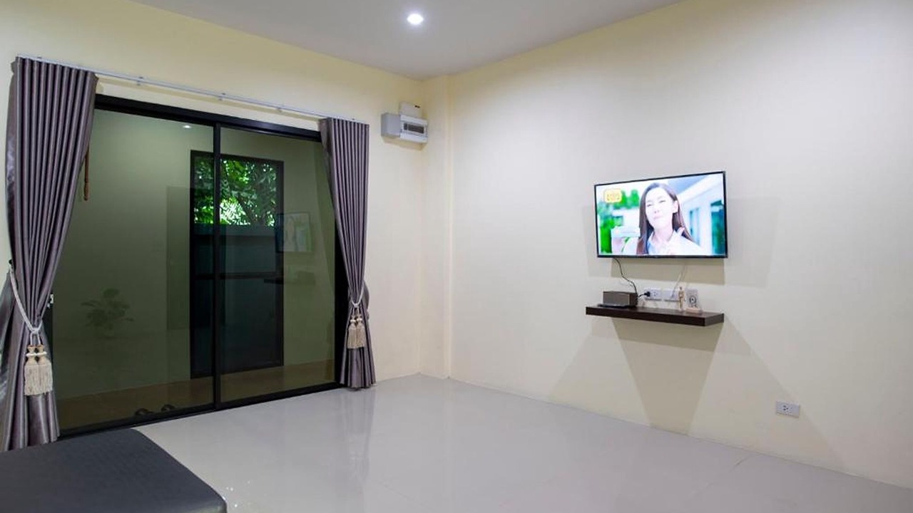 Photo of Bedroom in Downtown Krabi