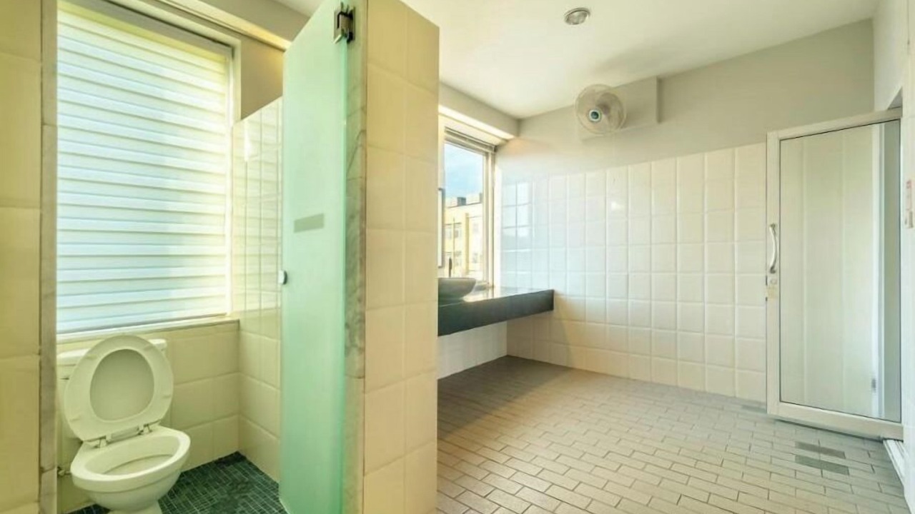 Photo of Bathroom in Wat Bowon Niwet