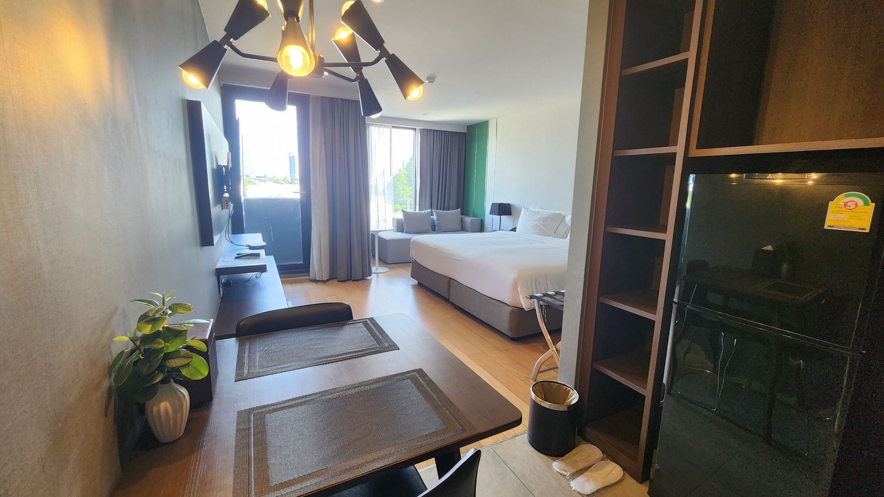 Photo of Patio Balcony in Huai Khwang