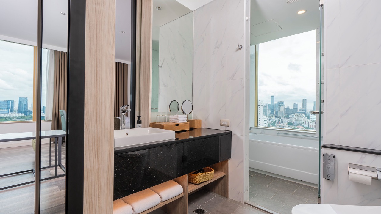 Photo of Bedroom in Khlong Toei Nuea