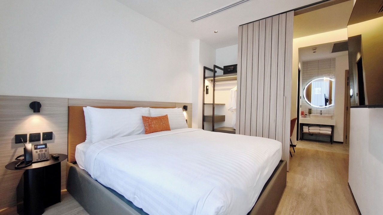 Photo of Bedroom in Khlong Toei Nuea
