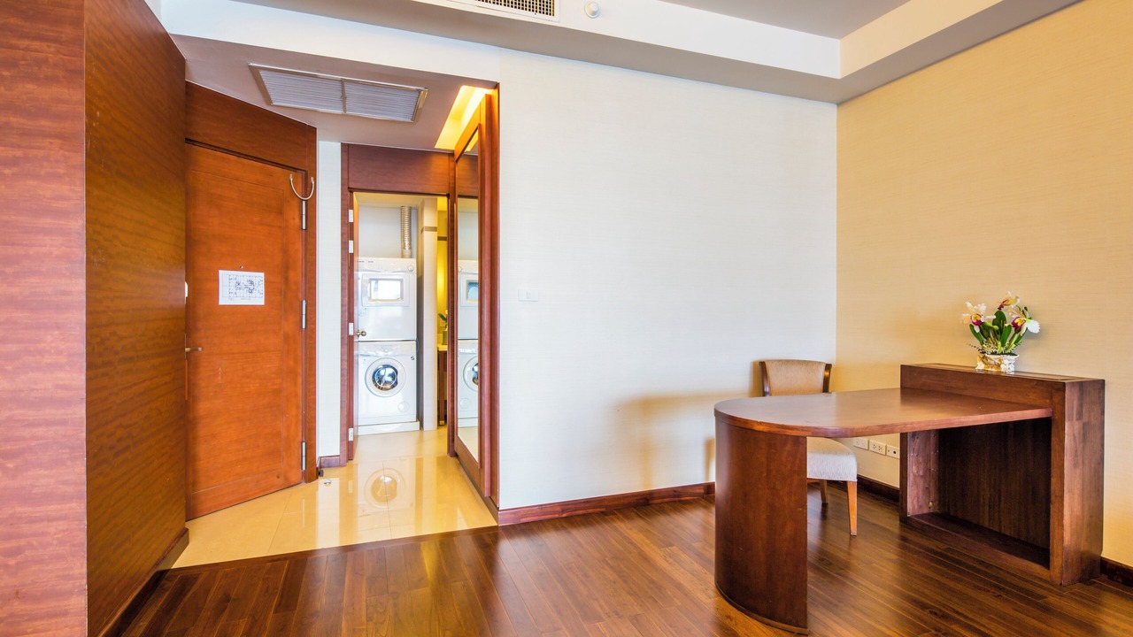 Photo of Bedroom in Bangkok Central Business District