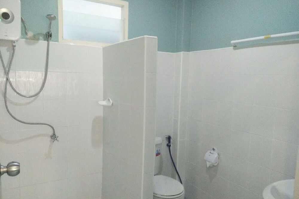 Photo of Bathroom in Si Sunthon
