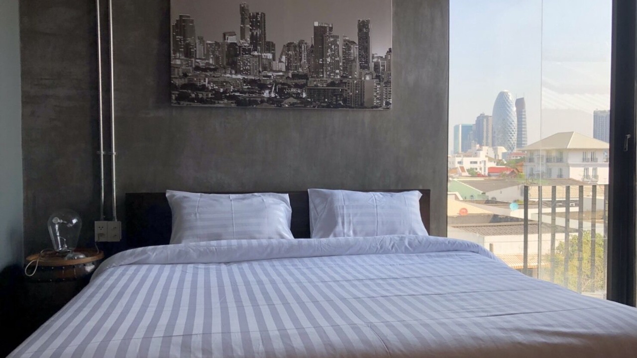 Photo of Bedroom in Samsen Nai