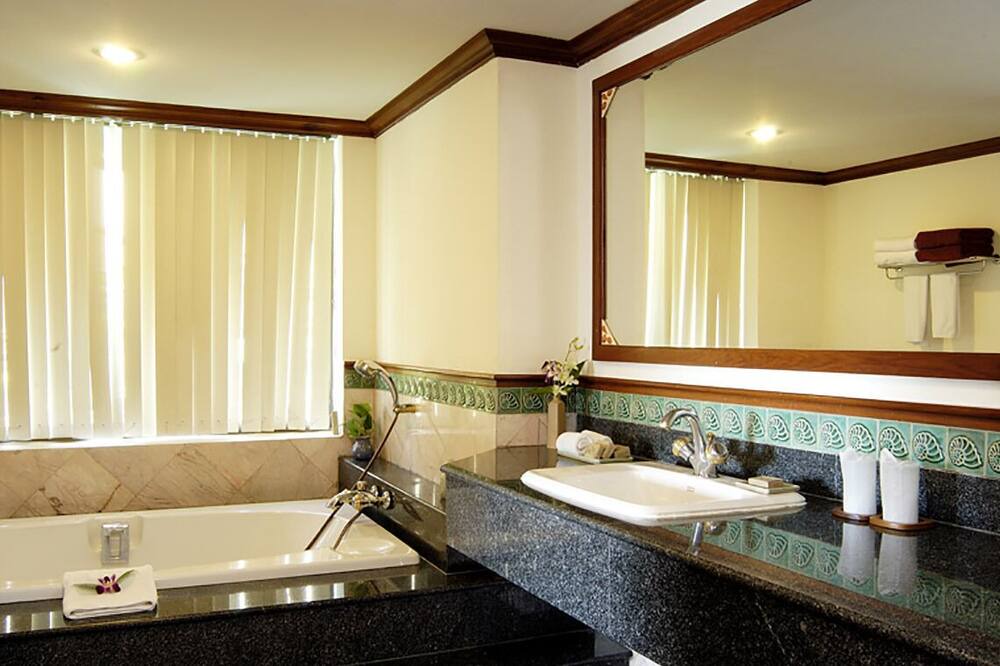 Photo of Bathroom in Kata