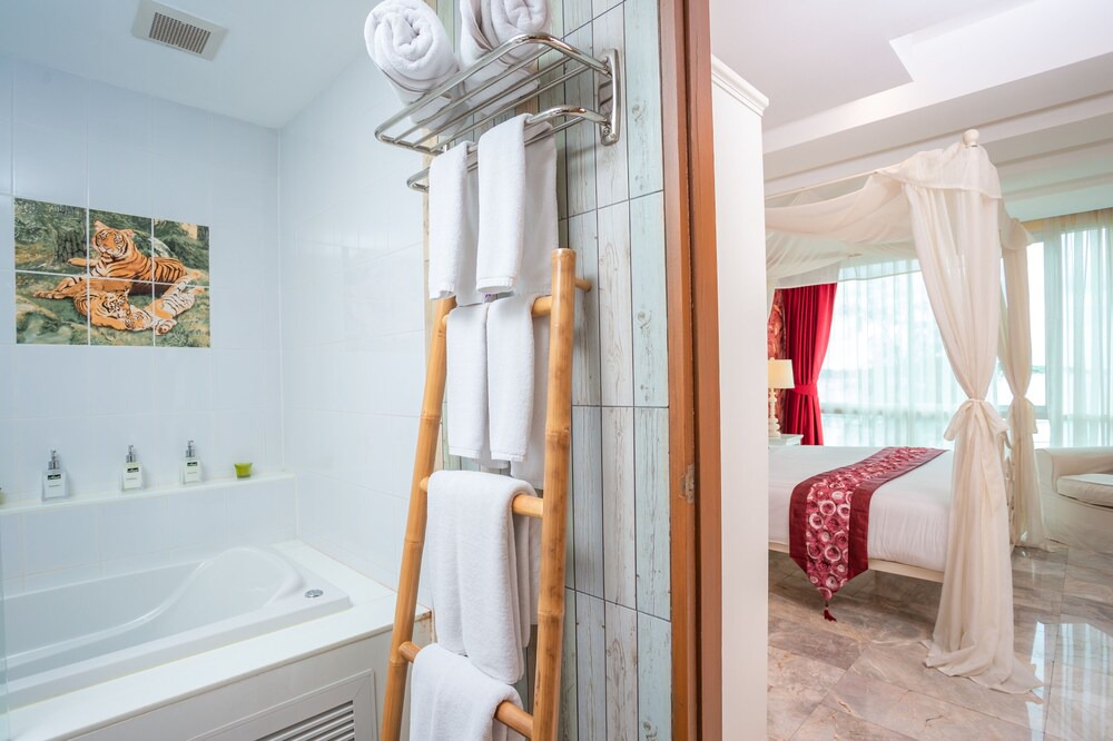 Photo of Bedroom in Rawai