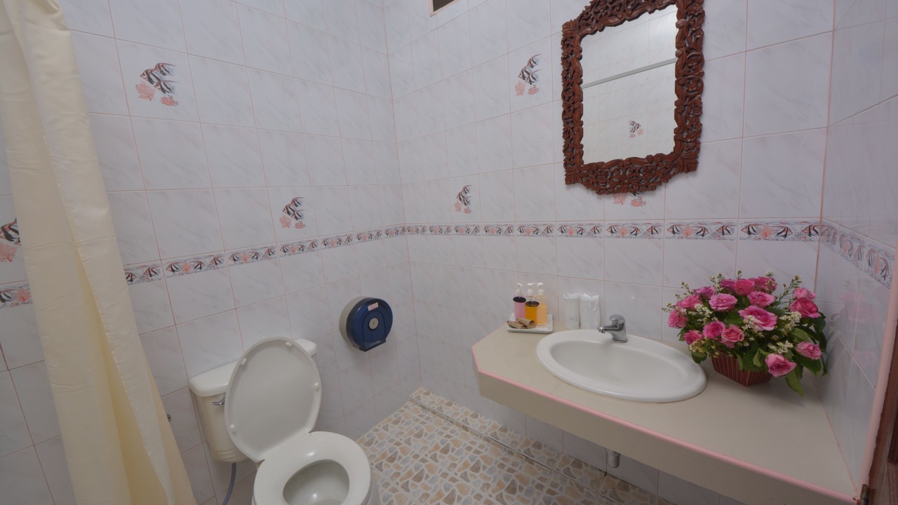 Photo of Bathroom in Haad Yao