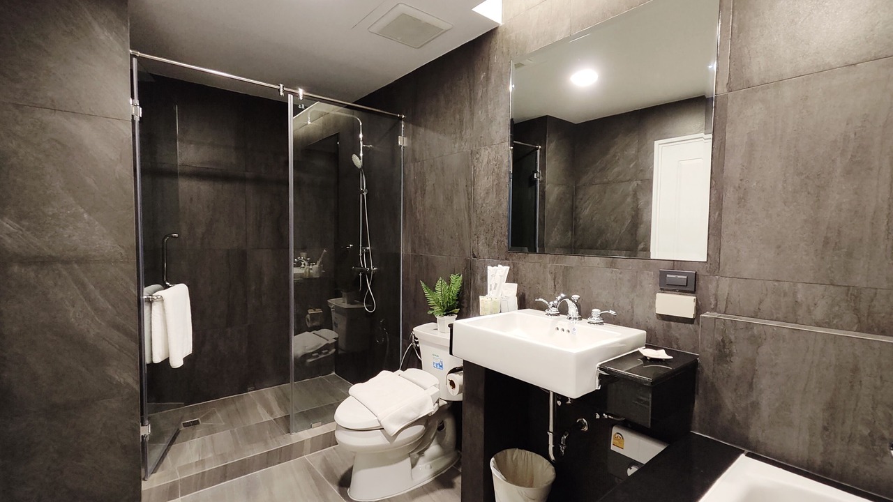 Photo of Bathroom in Asoke