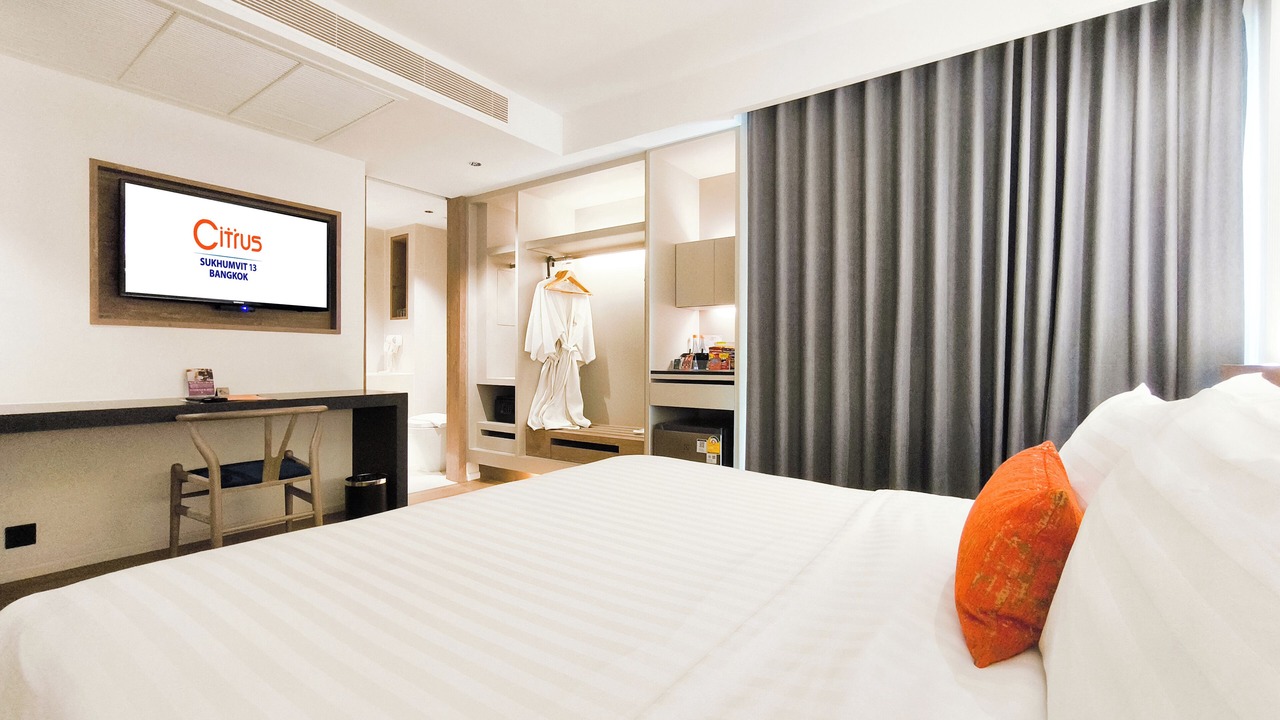 Photo of Bedroom in Khlong Toei Nuea