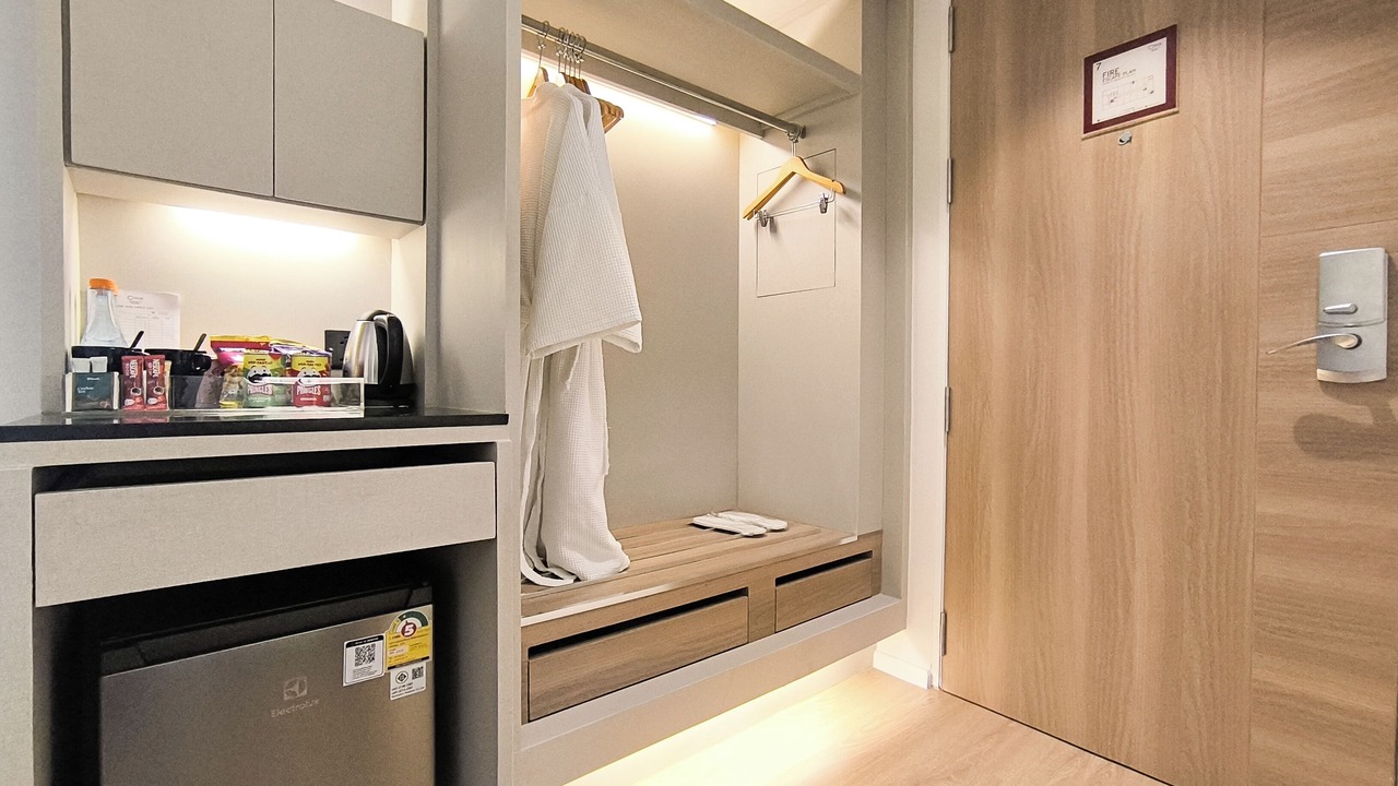 Photo of Bedroom in Khlong Toei Nuea