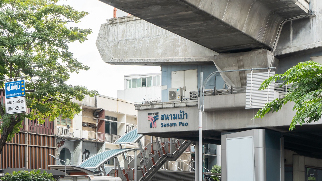 Photo of Outdoor in Samsen Nai