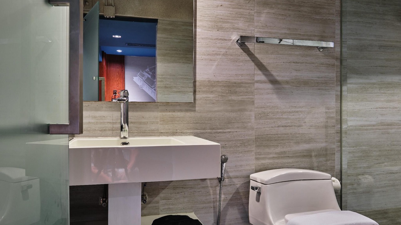 Photo of Bathroom in Khlong Toei Nuea
