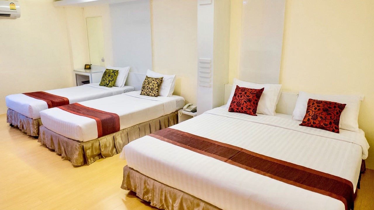 Photo of Bedroom in Thanon Phaya Thai