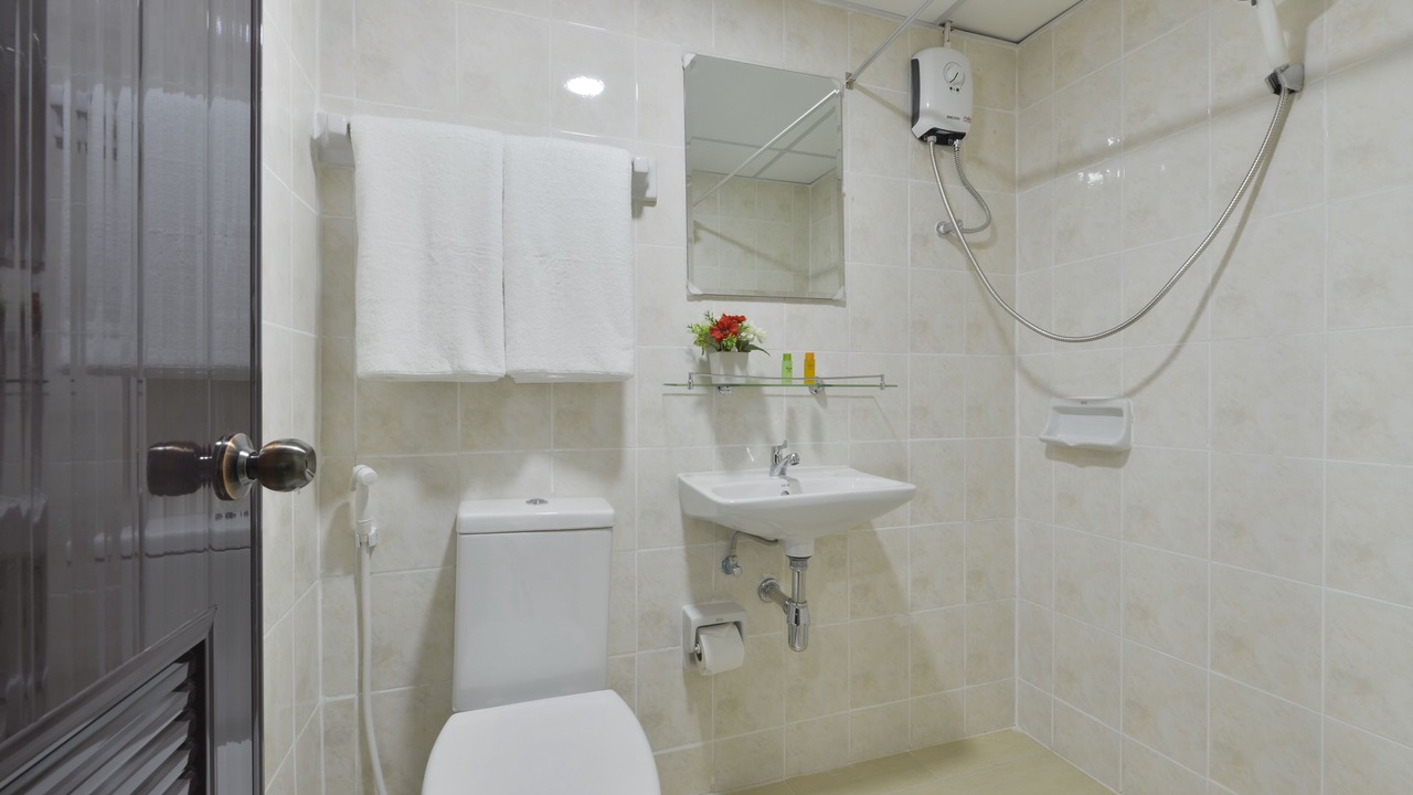 Photo of Bathroom in Khlong Tan Nuea