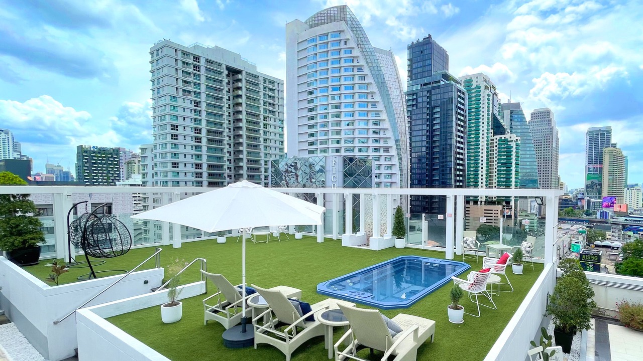 Photo of Outdoor in Khlong Toei Nuea