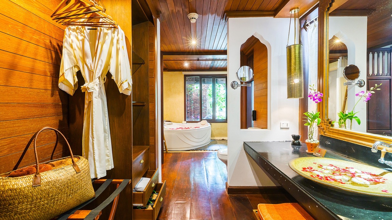Photo of Bathroom in Chaweng City Center