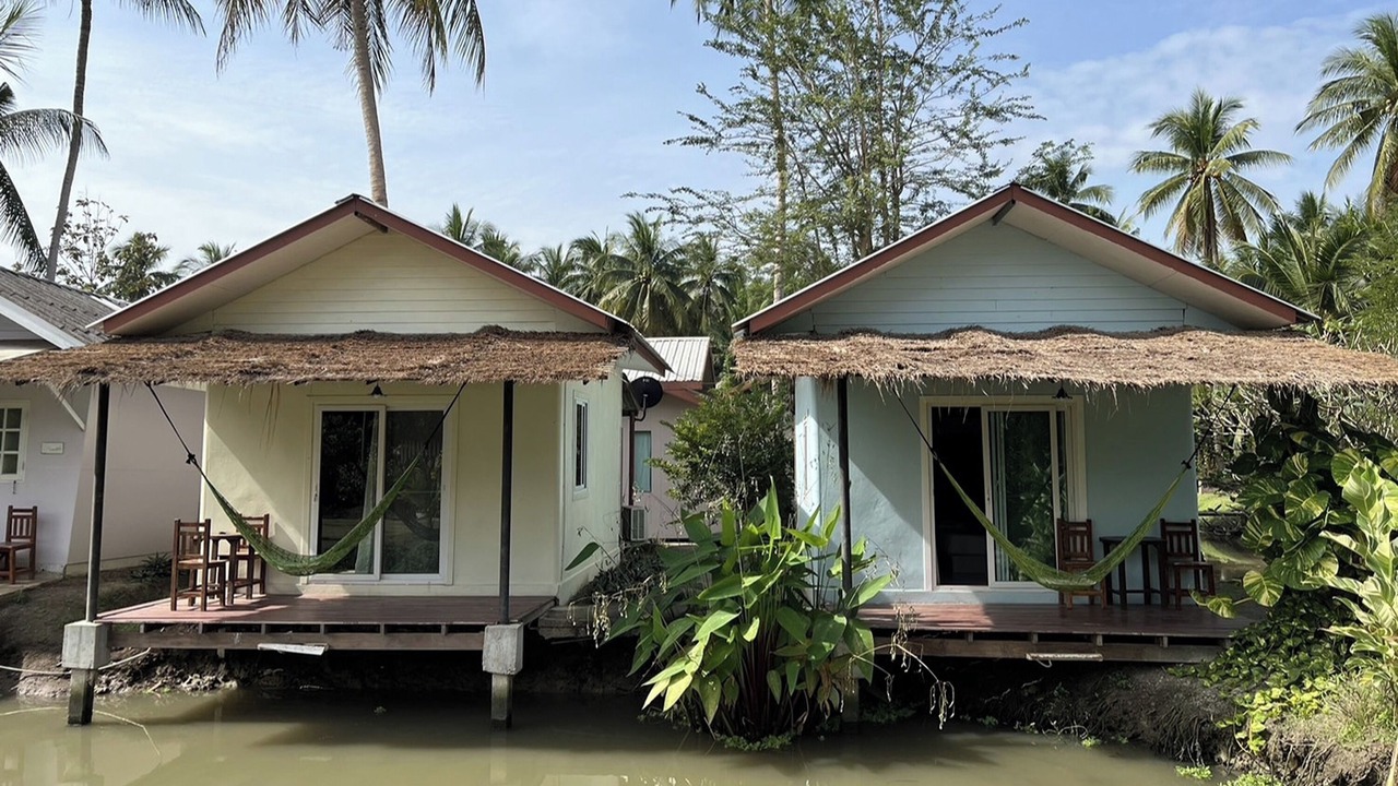 Photo of Bedroom in Amphawa