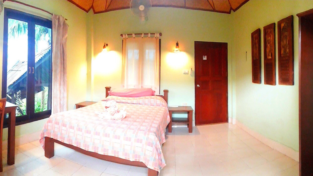 Photo of Bedroom in Chalong