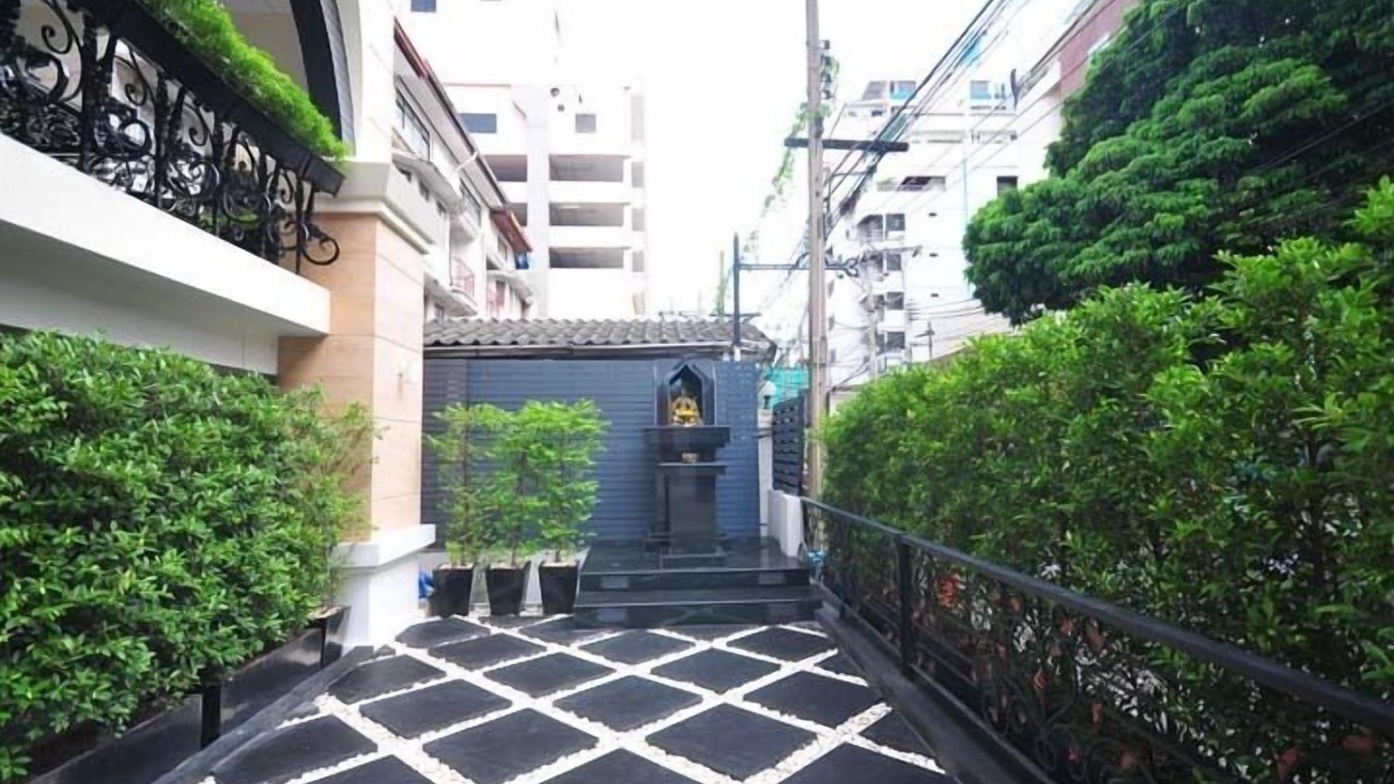 Photo of Patio Balcony in Nana