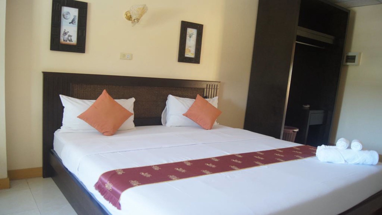 Photo of Bedroom in Khuekkhak