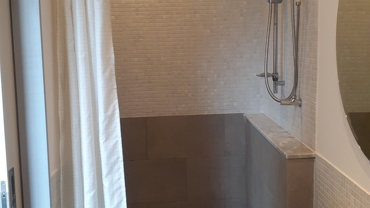 Photo of Bathroom in Talat Nuea