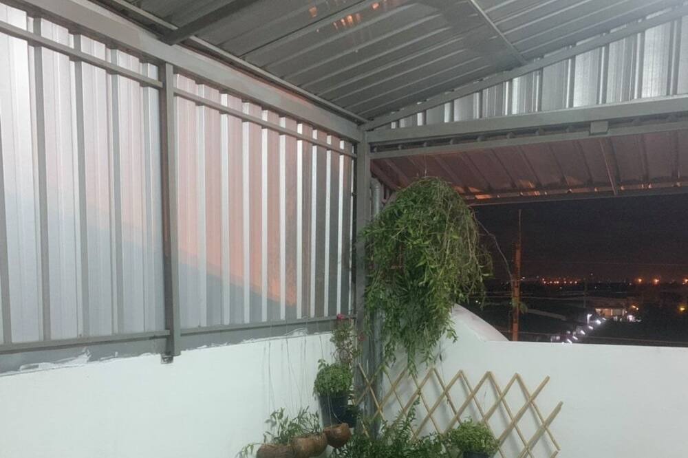 Photo of Livingroom in Racha Thewa