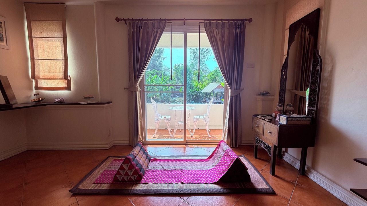Photo of Bedroom in Bang Krasan