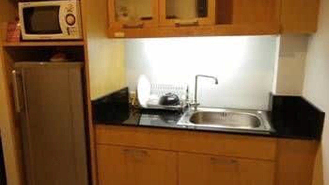 Photo of Kitchen in Khlong Toei Nuea
