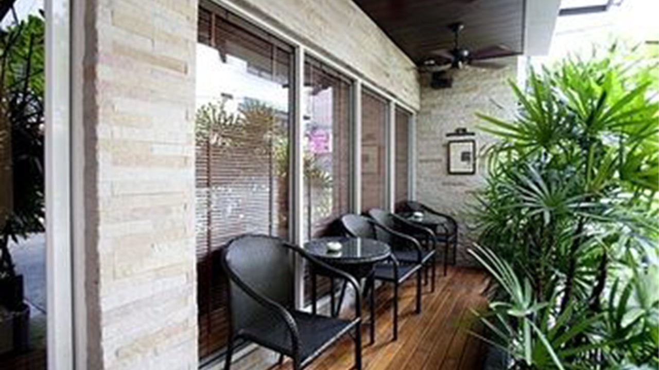Photo of Outdoor in Khlong Toei Nuea